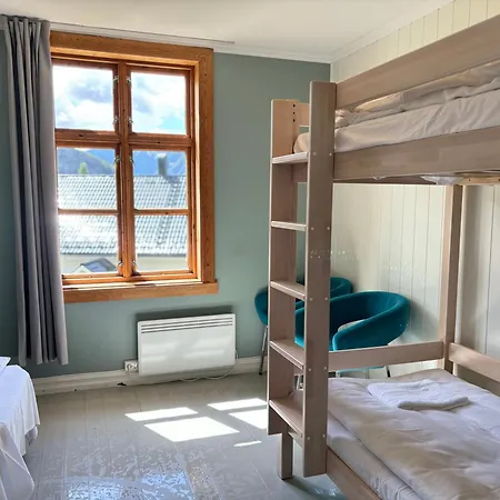 Hostel Winjum Stegastein *